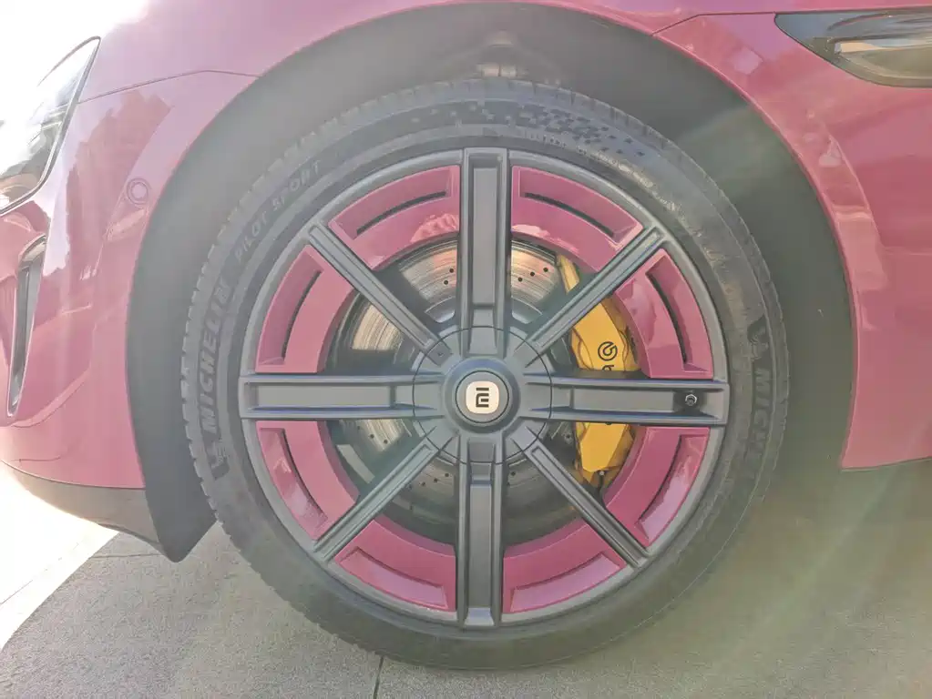 XIAOMI CAR XIAOMI SU7