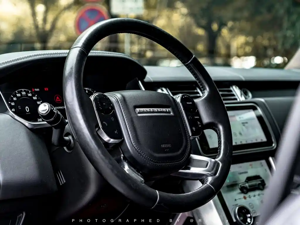 Land Rover Range Rover — миниатюра 5