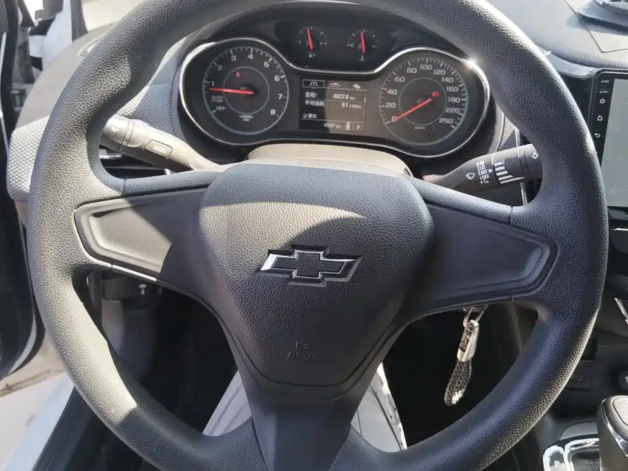 Chevrolet Cruze — миниатюра 15