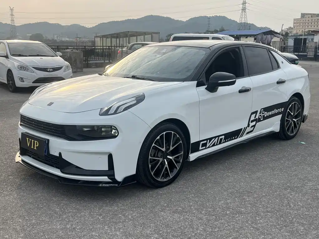 Lynk & Co 03 2019