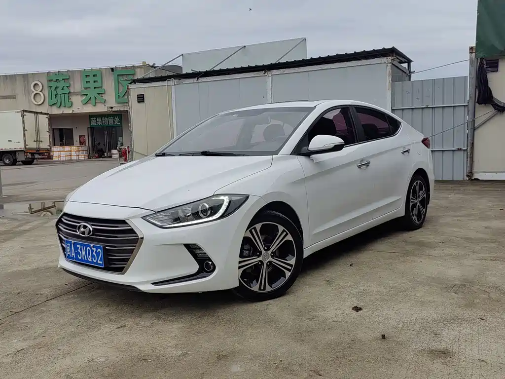 Hyundai Elantra 2018