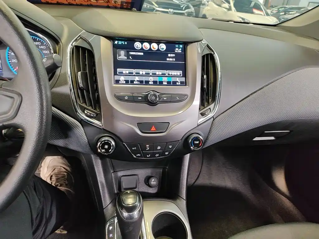 Chevrolet Cruze — миниатюра 13