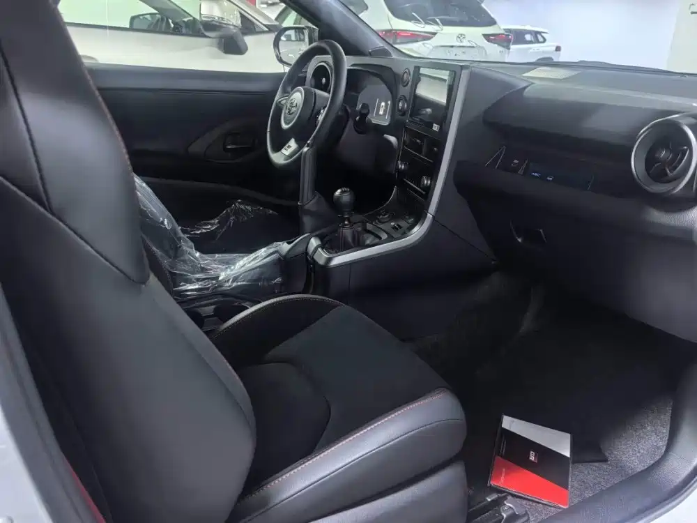 Toyota GR YARIS 2025 GR