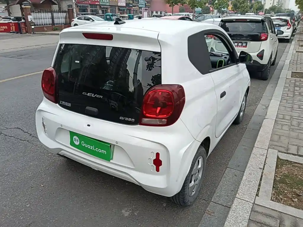Roewe Clever — миниатюра 7