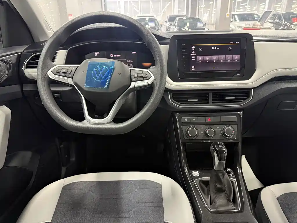 Volkswagen Tharu — миниатюра 5