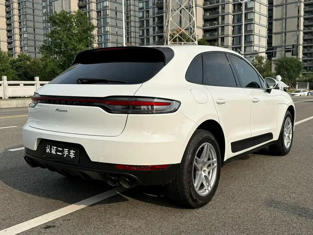 Porsche Macan — миниатюра 7