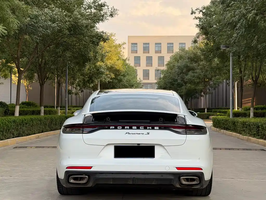 Porsche Panamera — миниатюра 20