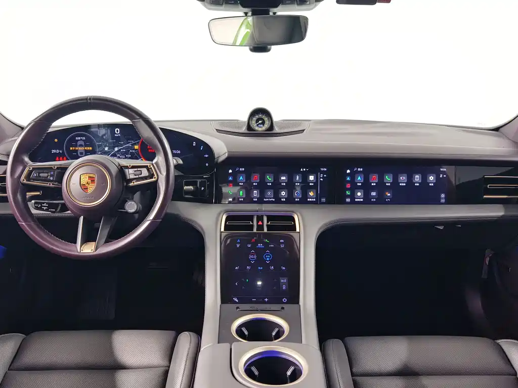 Porsche Taycan — миниатюра 10