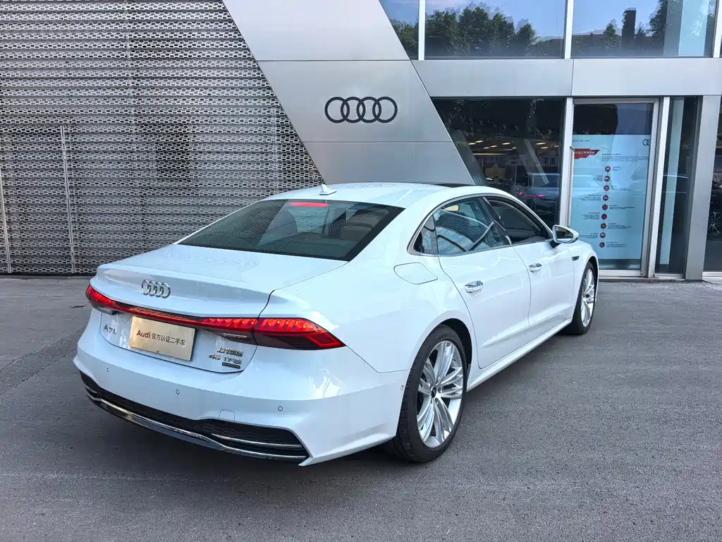 Audi A7L — миниатюра 11