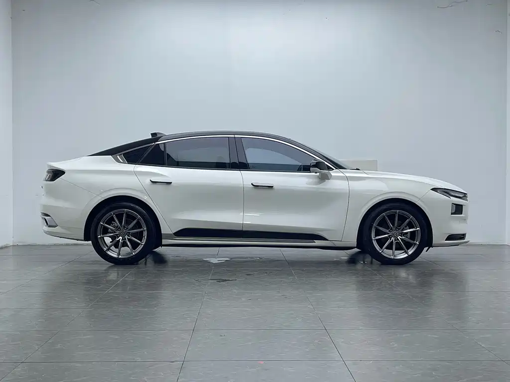 Ford Mondeo — миниатюра 9