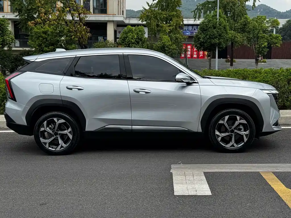 Geely Boyue L — миниатюра 26