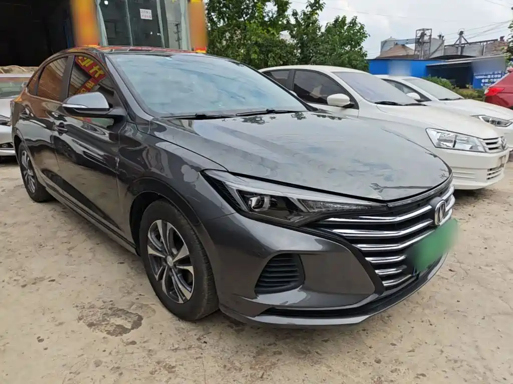 Changan Eado — миниатюра 4
