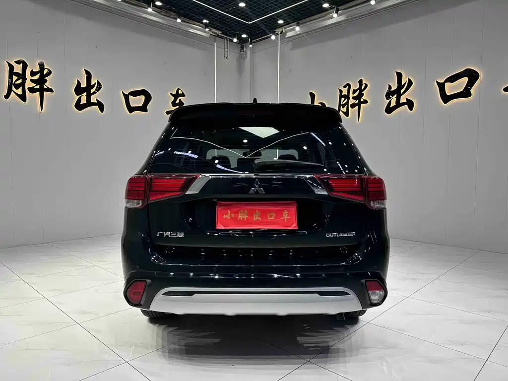 Mitsubishi Outlander — миниатюра 5