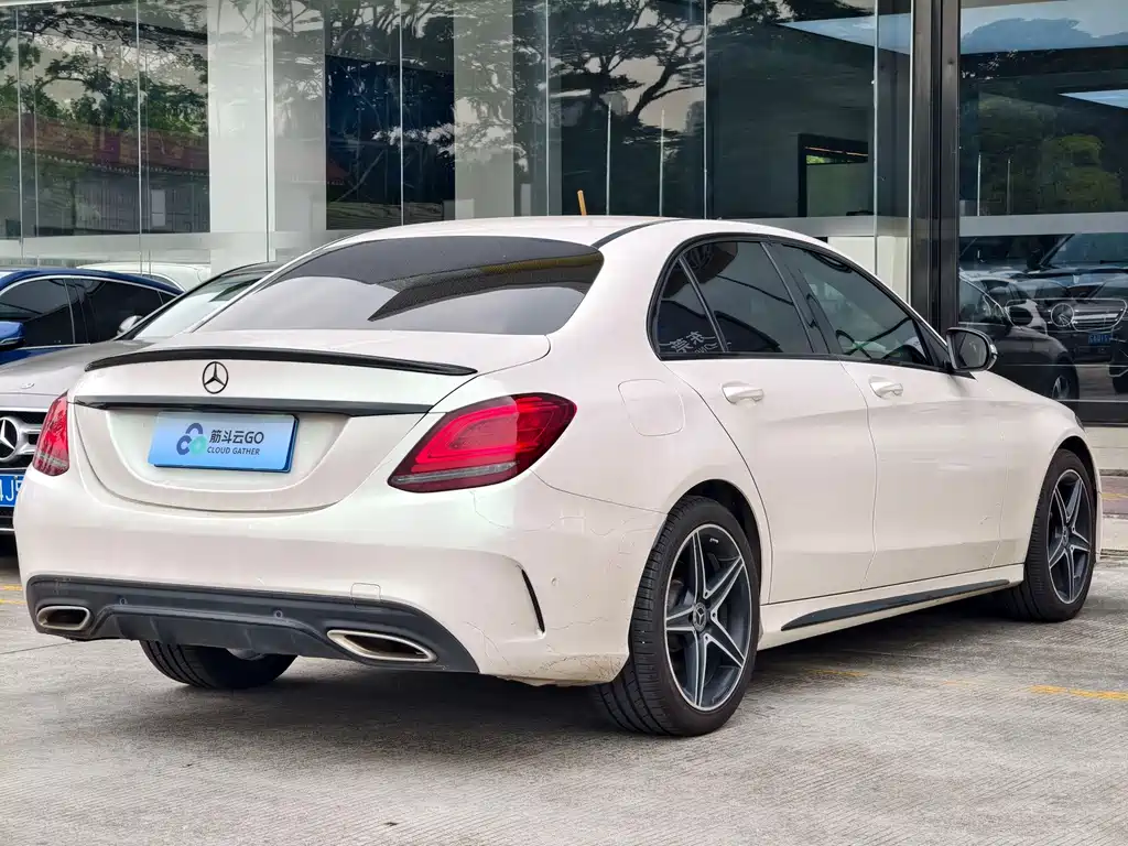 Mercedes-Benz C-Class — миниатюра 10