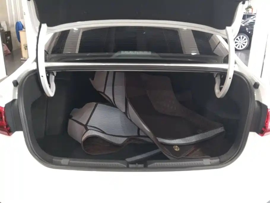 Volkswagen Bora — миниатюра 4