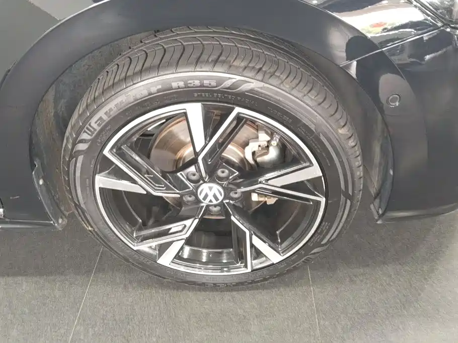 Volkswagen Passat — миниатюра 6