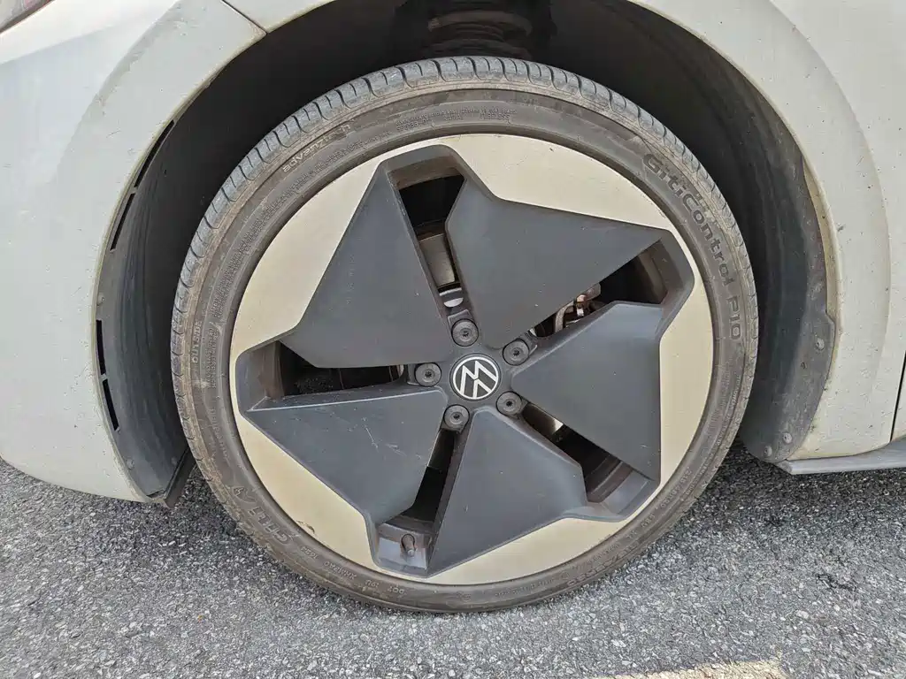 Volkswagen ID.3 — миниатюра 19