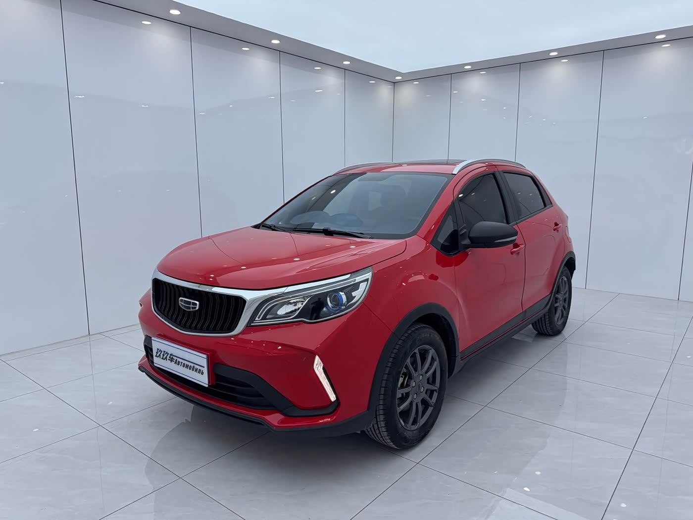 Geely Vision X3 1.5 л 2022 г. красный/фиолетовый, пробег 24000 км