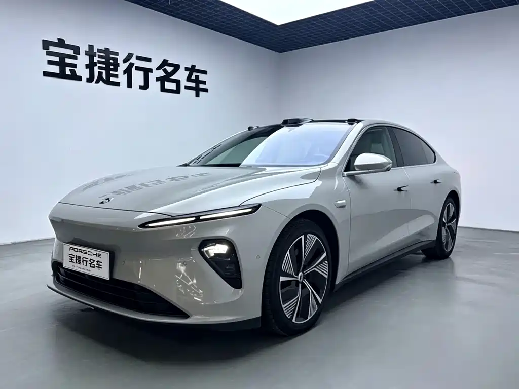 NIO ET7