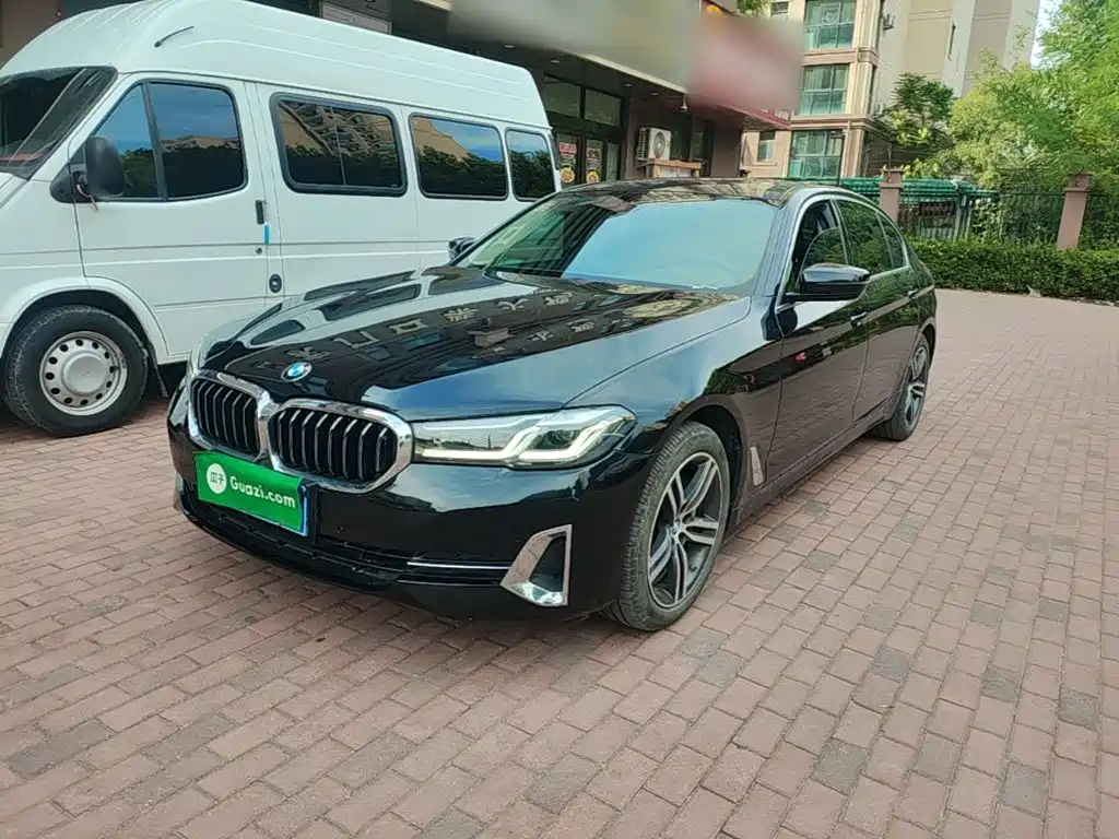 BMW 5 Series — миниатюра 2