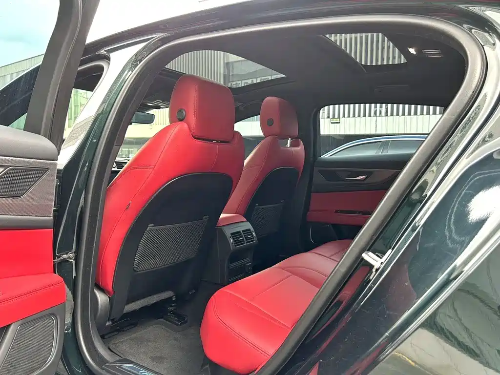 Jaguar XEL 2023 2.0T 250PS R-DYNAMIC S Sport