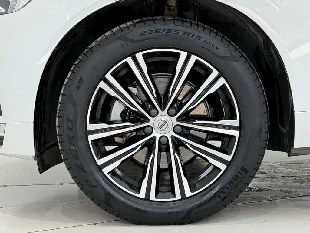 Volvo XC60 — миниатюра 11