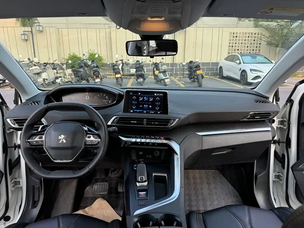Peugeot 4008 — миниатюра 13