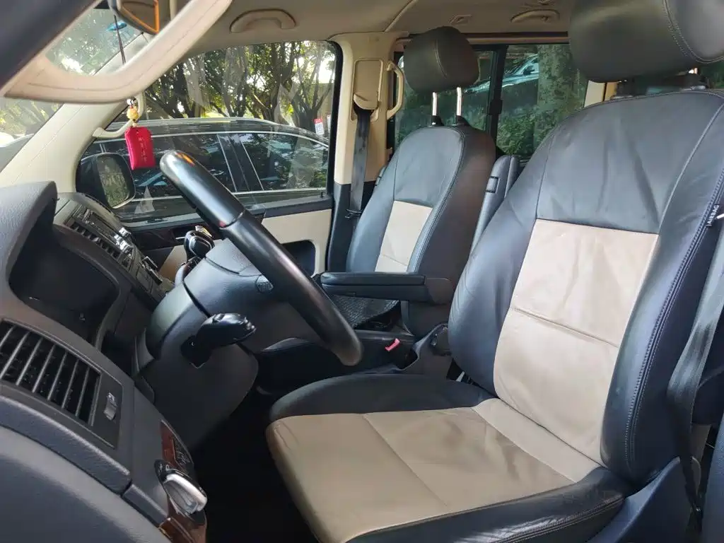 Volkswagen Multivan — миниатюра 16