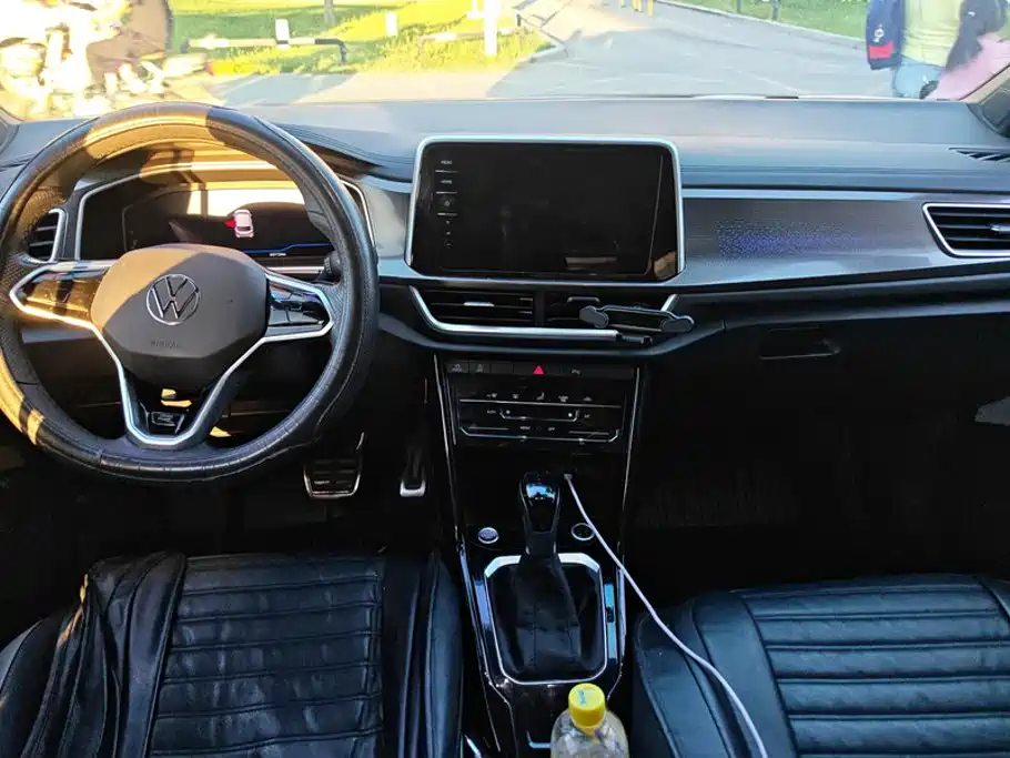 Volkswagen T-Roc — миниатюра 12