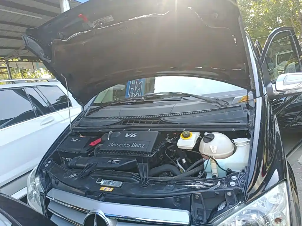 Mercedes-Benz Viano — миниатюра 20