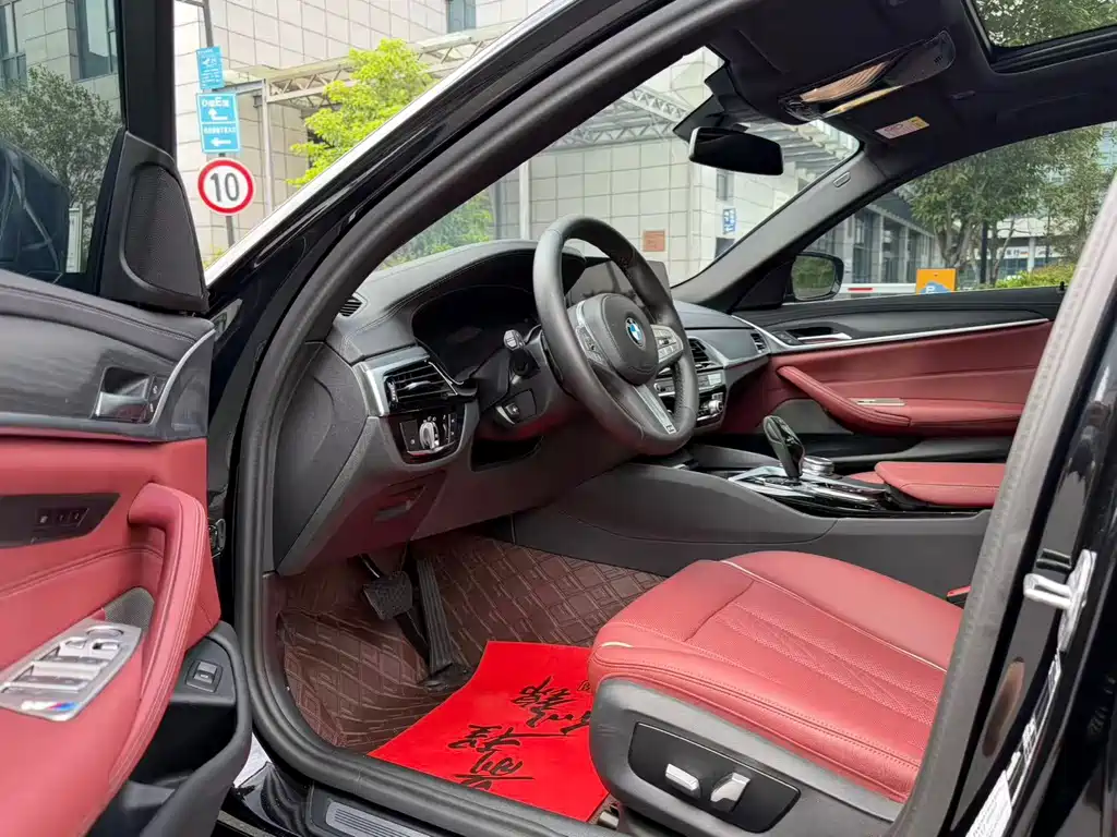 BMW 5 Series — миниатюра 5