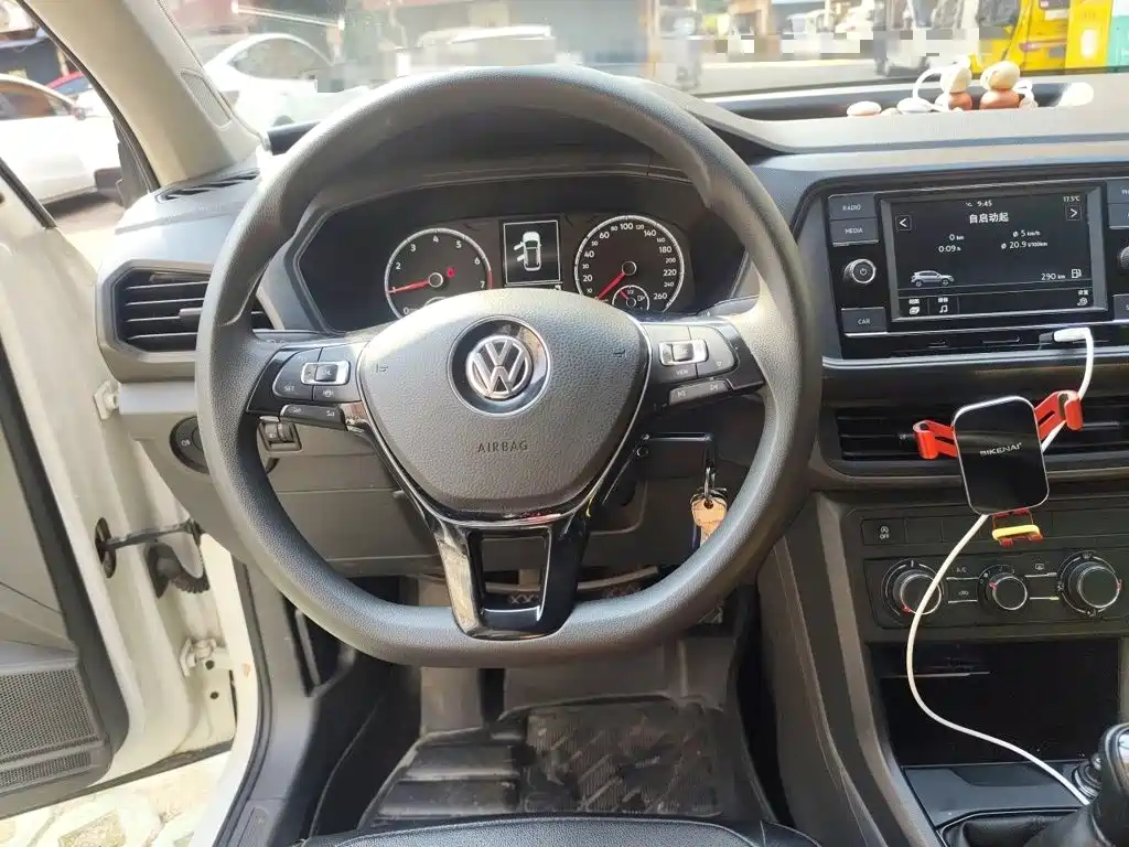 Volkswagen T-Cross — миниатюра 6