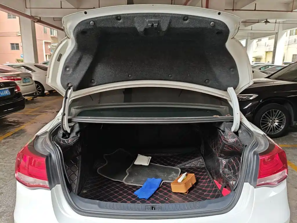 Chevrolet Malibu — миниатюра 19