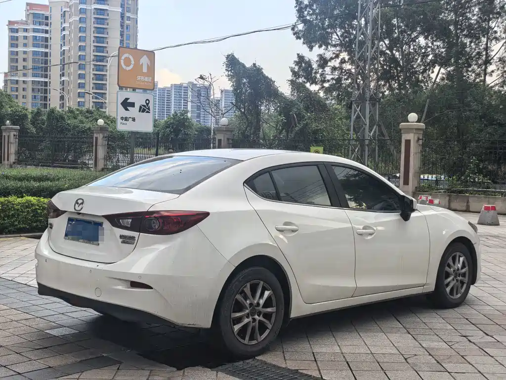 Mazda 3 Axela — миниатюра 4