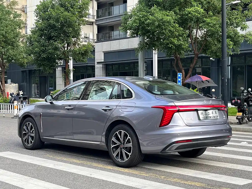 Hongqi Hongqi H5 PHEV — миниатюра 4