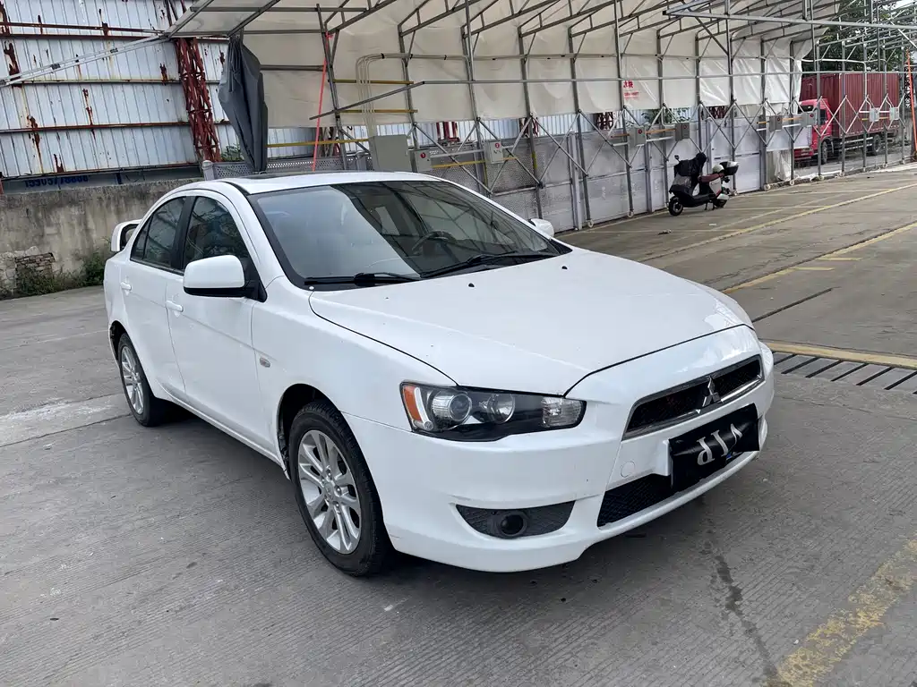 Mitsubishi Lancer EX — миниатюра 3