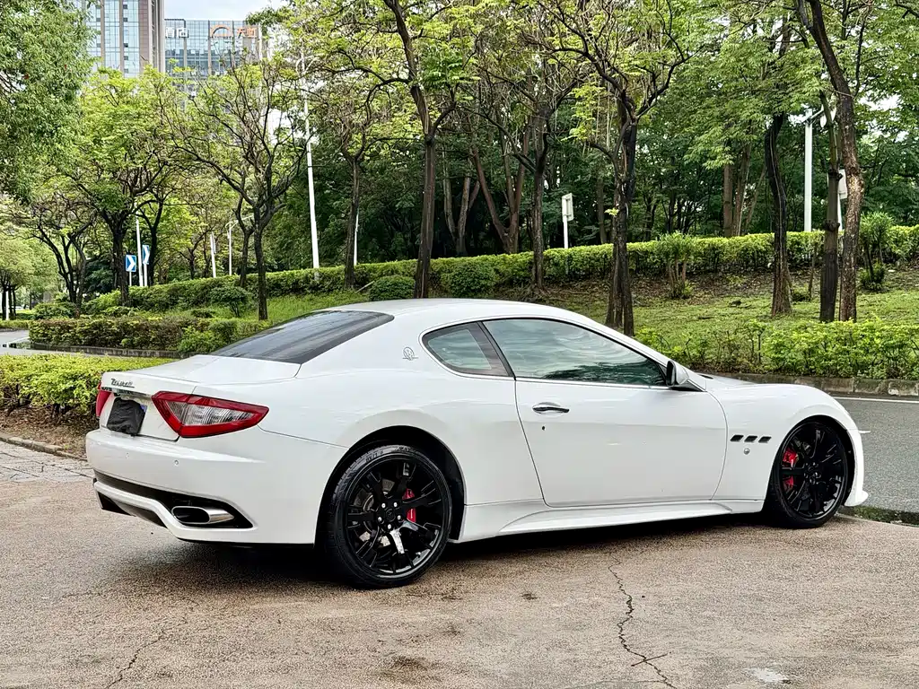 Maserati GranTurismo 2009 4.7L Sport Automatic