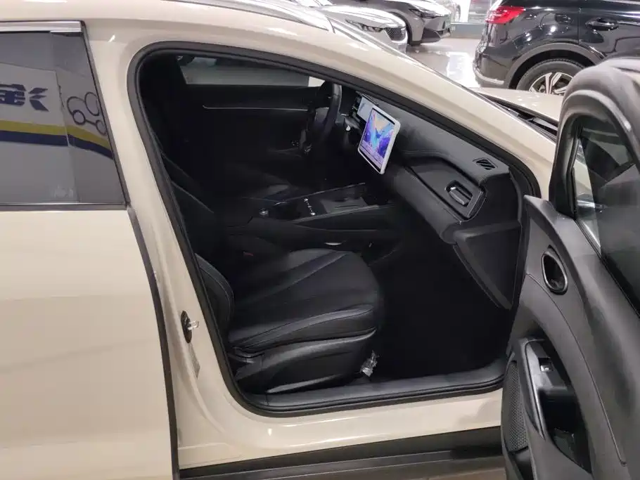 BYD Seal 06 DM-i Touring — миниатюра 8