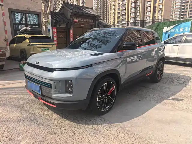 2022 Geely Icon