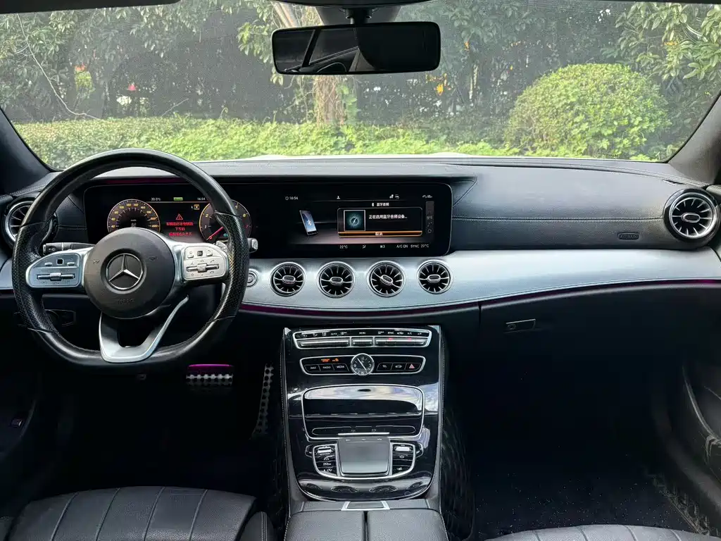 Mercedes-Benz E-Class (Import) — миниатюра 3