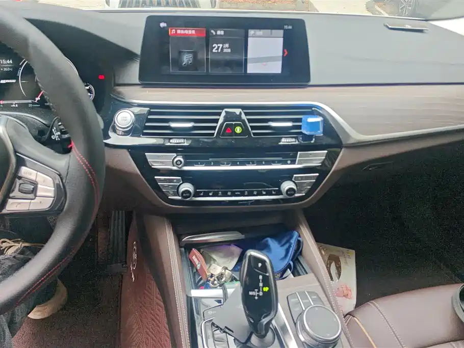 BMW 5 SERIES NEW ENERGY