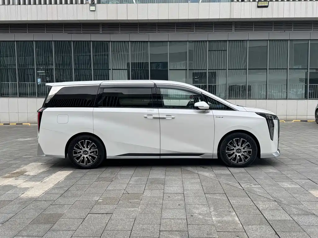 GAC Motor Trumpchi E9 — миниатюра 4
