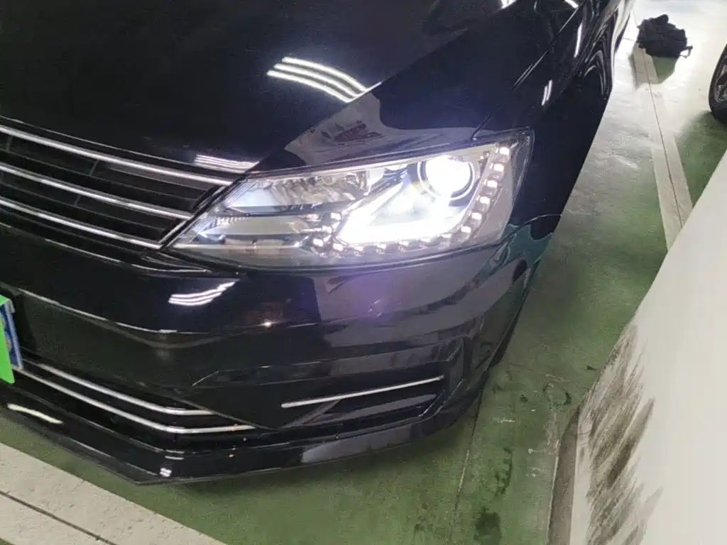 Volkswagen Sagitar — миниатюра 24