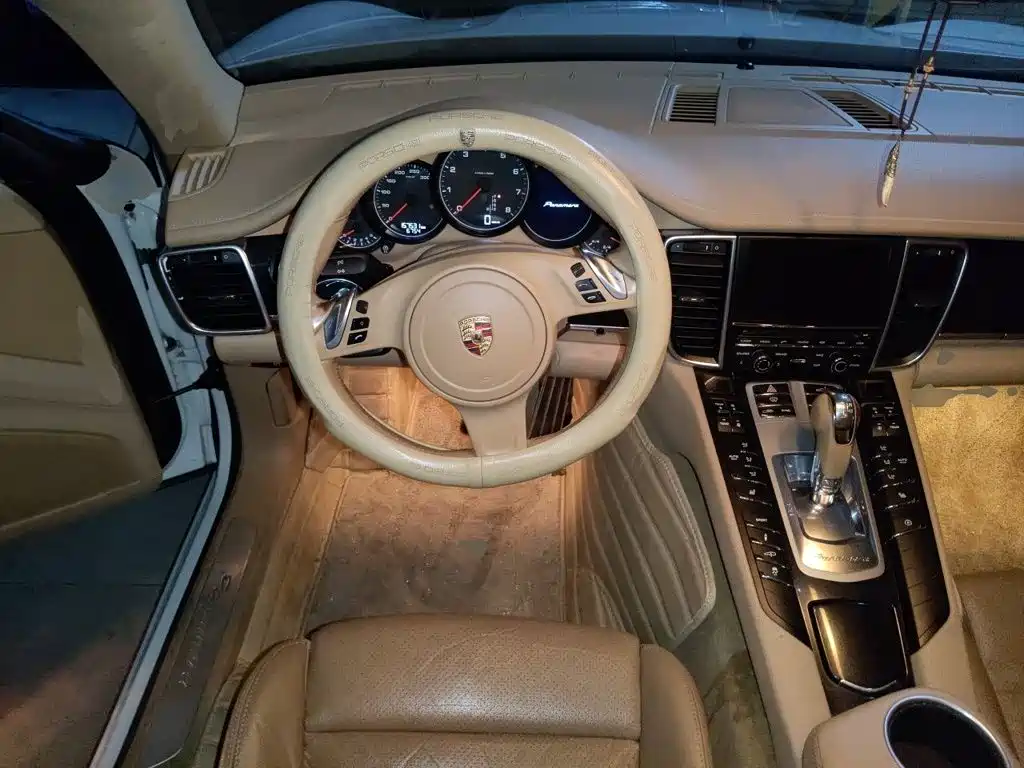 Porsche Panamera — миниатюра 7