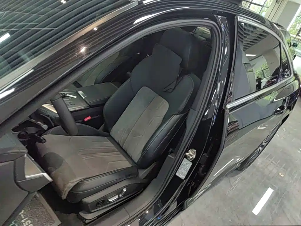Audi A6L — миниатюра 15