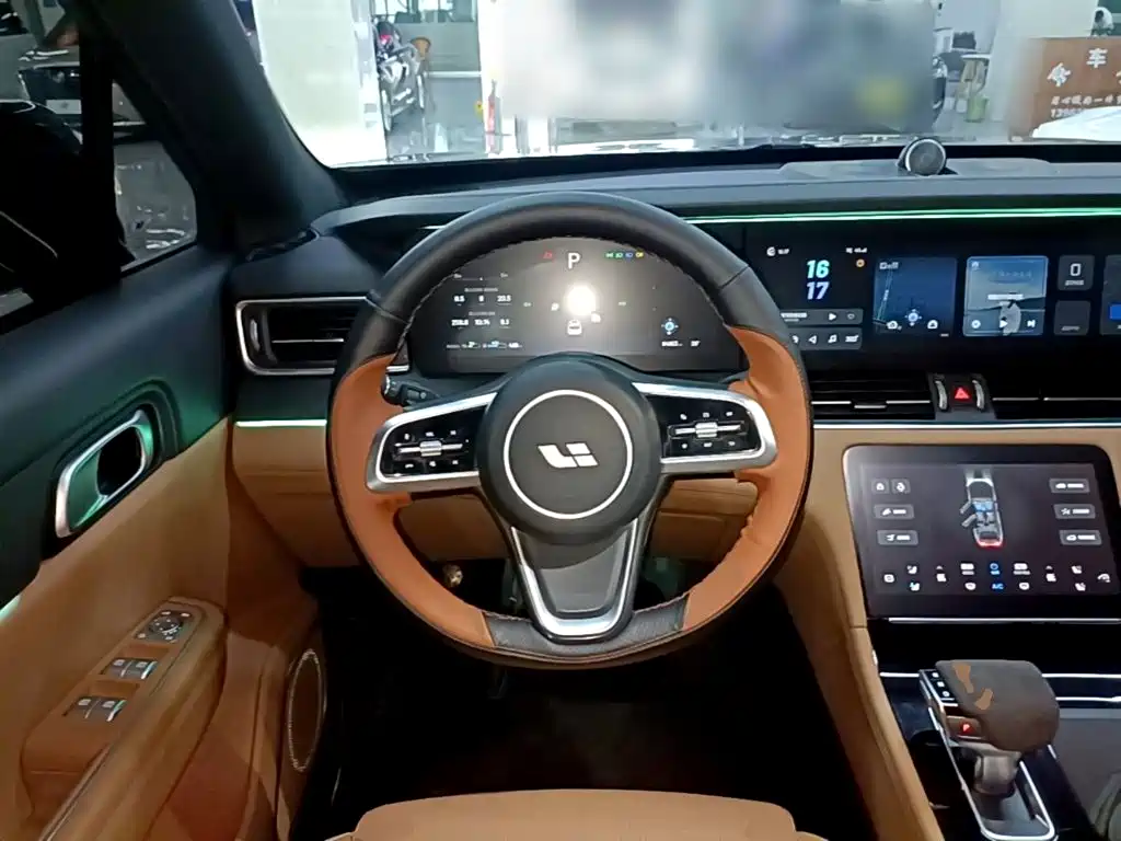 Li Auto Li ONE — миниатюра 11