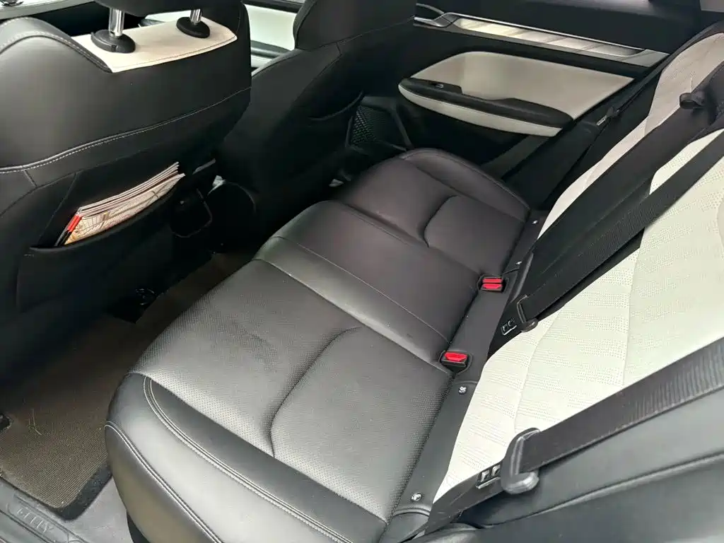 Geely Emgrand L — миниатюра 6