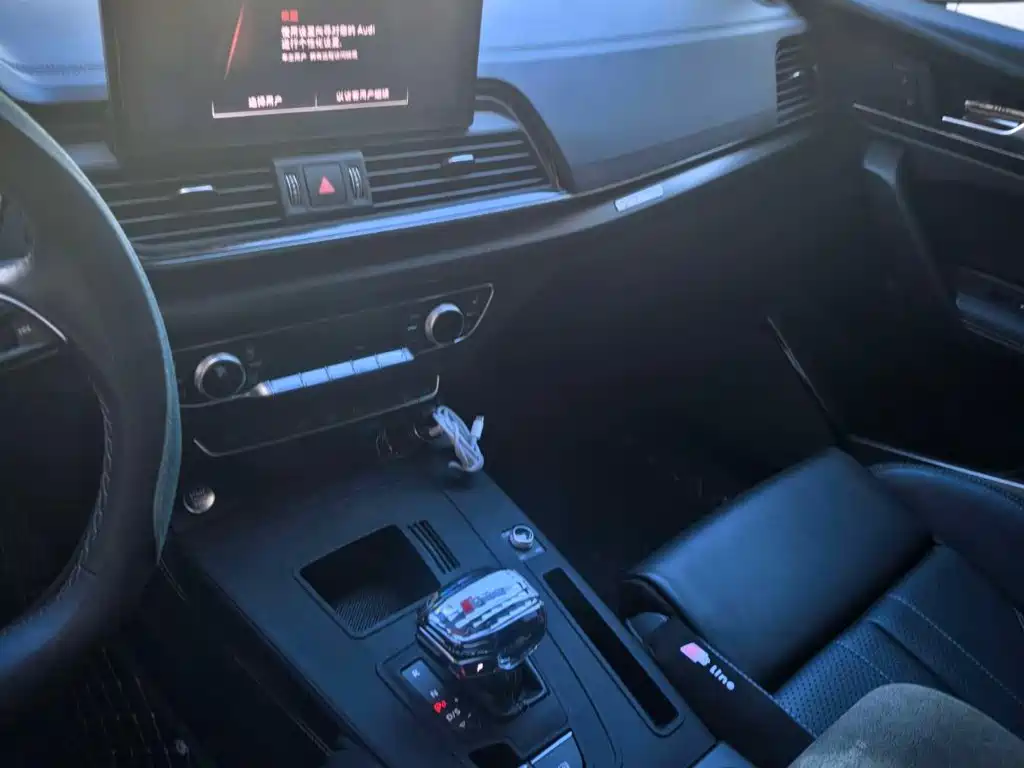 Audi Q5L — миниатюра 10