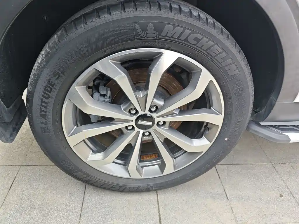 WEI PAI WEI BRAND VV6