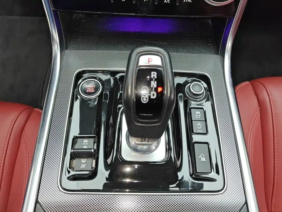 Jaguar XEL — миниатюра 16